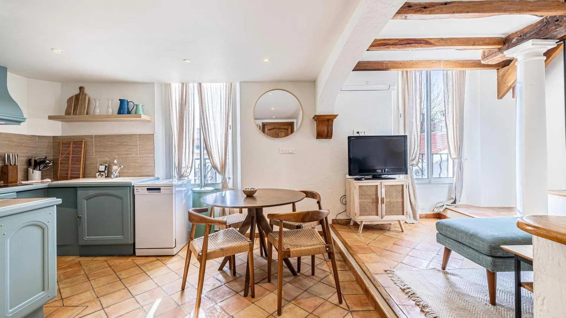 Charming Apartment Heart Of Suquet Neighborhood Cannes